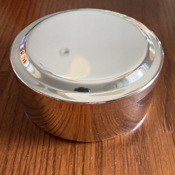 Sheridan jewelry non tarnish jewelry box - Picture 2 of 5